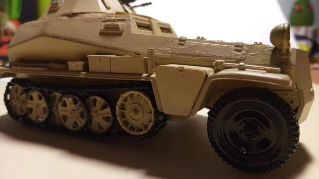 Tian Pustovrh Nemški Sd.kfz.250/9 DAK1:35